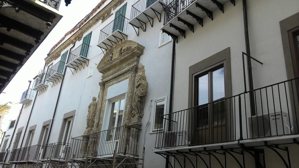 Daysin Apartments Palermo Exterior photo